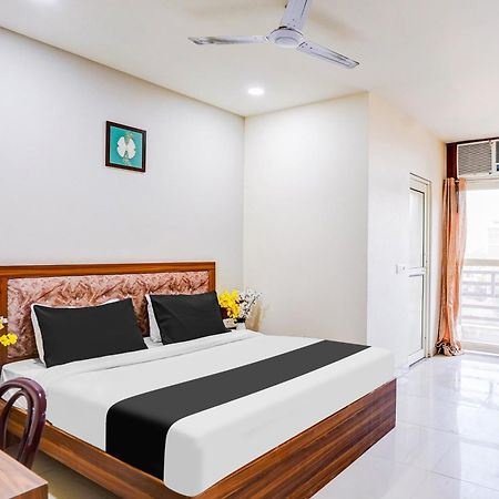 Super Collection O Sector 104 Noida Hotel Екстериор снимка