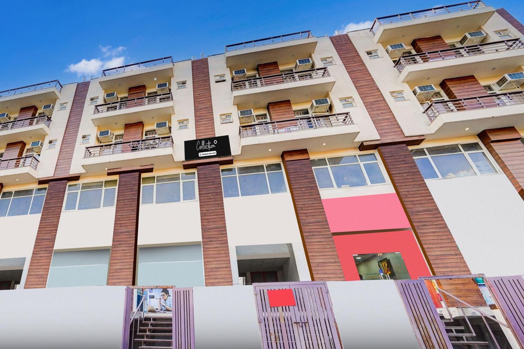 Super Collection O Sector 104 Noida Hotel Екстериор снимка