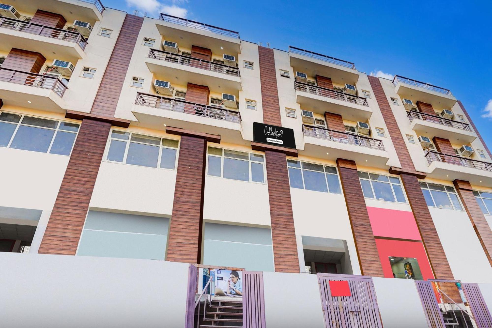 Super Collection O Sector 104 Noida Hotel Екстериор снимка